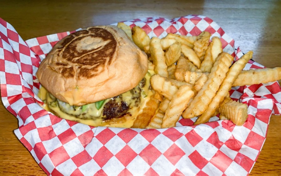 Big Rob's Burgers is known for using fresh meat that has never been frozen, and its popular sides include fried mushrooms and fried pickles. (Rachal Russell/Community Impact Newspaper)