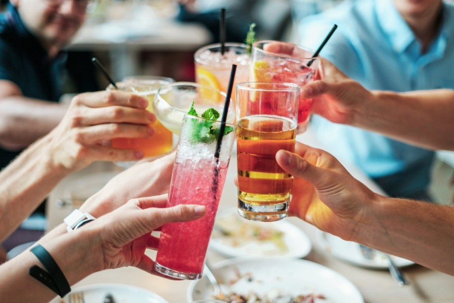 House Bill 1024, signed into law May 12, allows restaurants and bars to permanently sell alcoholic beverages to-go. (Courtesy Pexels)