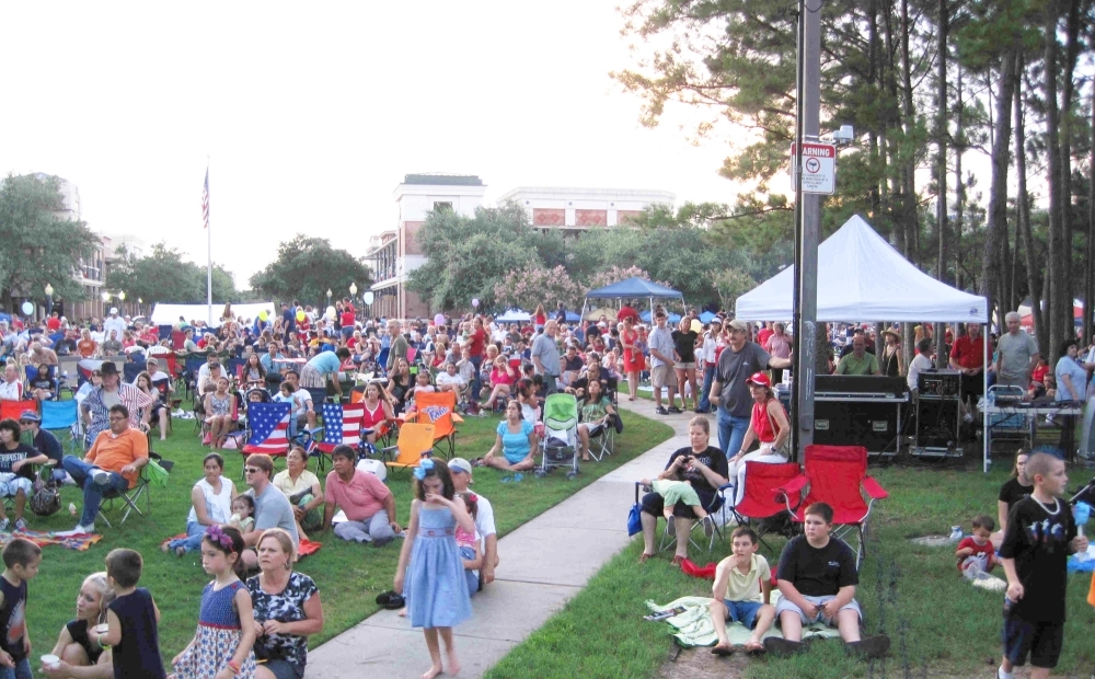 Local musician Andy Rodrigues hosts the annual July Fourth Fireworks Festival. (Courtesy Town Center Events)