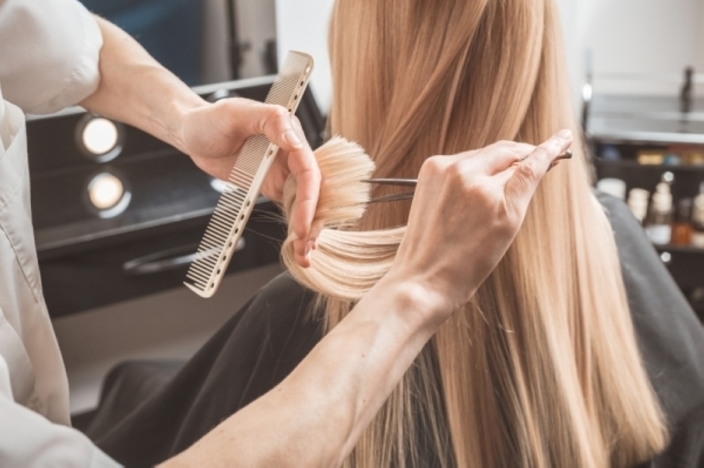 Blonde Hair Salons in Korea: Where to Get Your Hair Done - wide 3