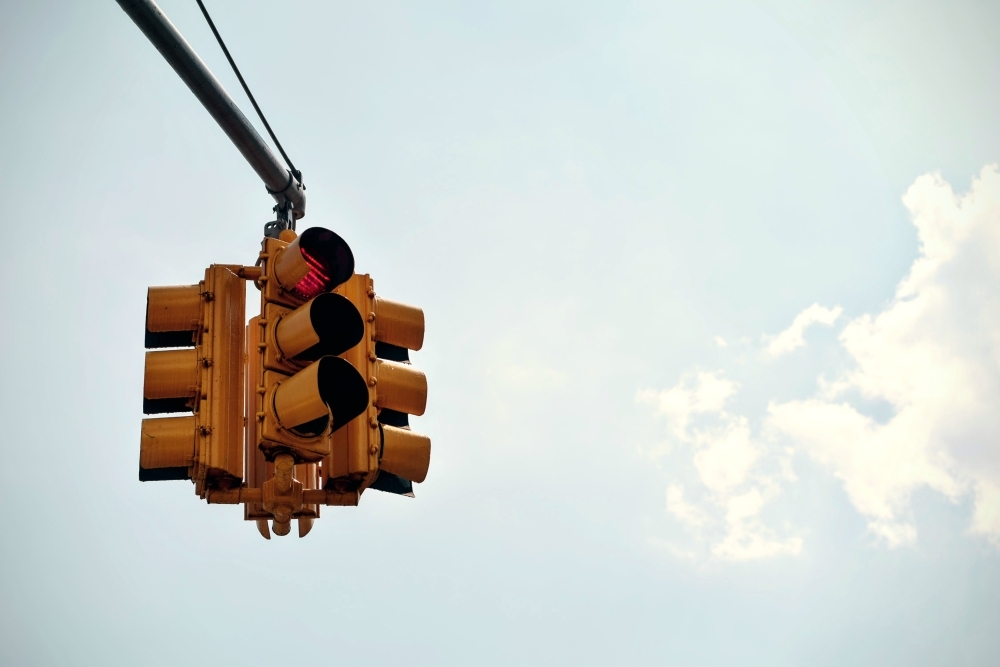 The city of Leander plans to add a traffic signal at the intersection of Hero Way and Ronald Reagan Boulevard. (Courtesy Pexels)