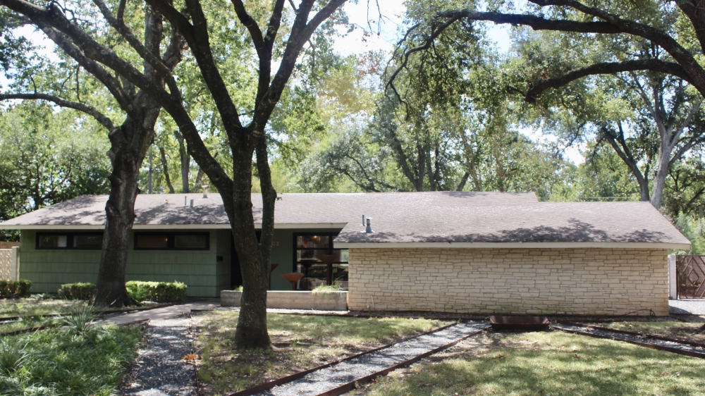 Several homes in Allandale comprise the Austin Air-Conditioned Village Historic District. (Ben Thompson/Community Impact Newspaper)