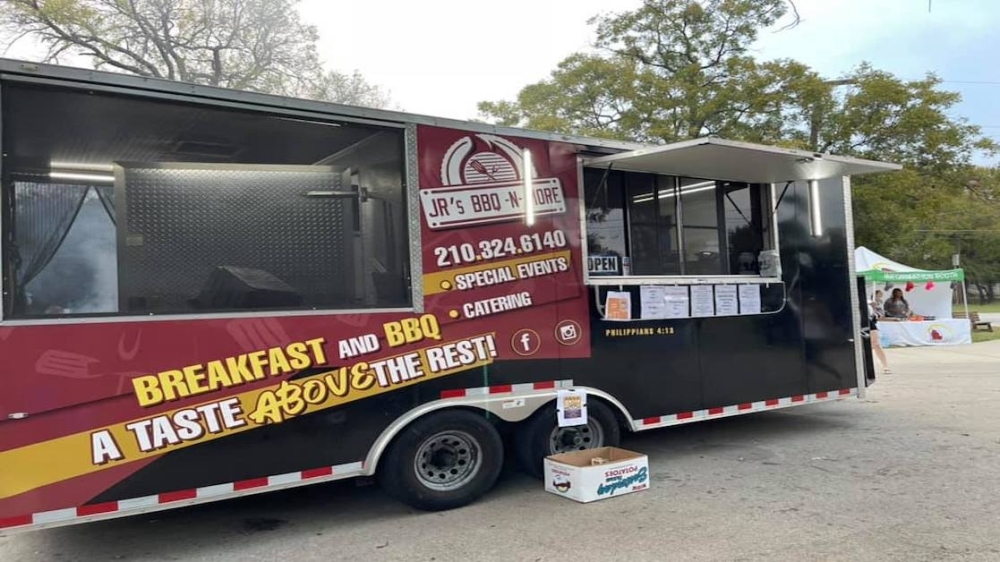 JR's BBQ-N-MORE food truck