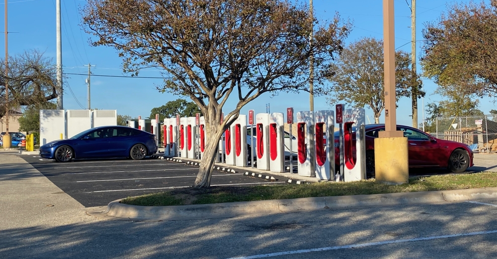 Sixteen new Tesla Superchargers are open and operational in the Market at Round Rock shopping center near Freddie's Frozen Custard. (Brooke Sjoberg/Community Impact Newspaper)