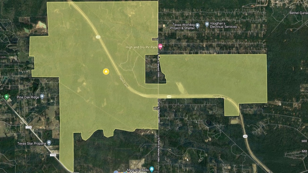 The master-planned community will be built on property formerly known as Woodard Ranch and will include mixed-use commercial and residential homesites. Boundaries drawn are approximate. (Screenshot via Google Maps; site map courtesy AIRIA Development Co.)
