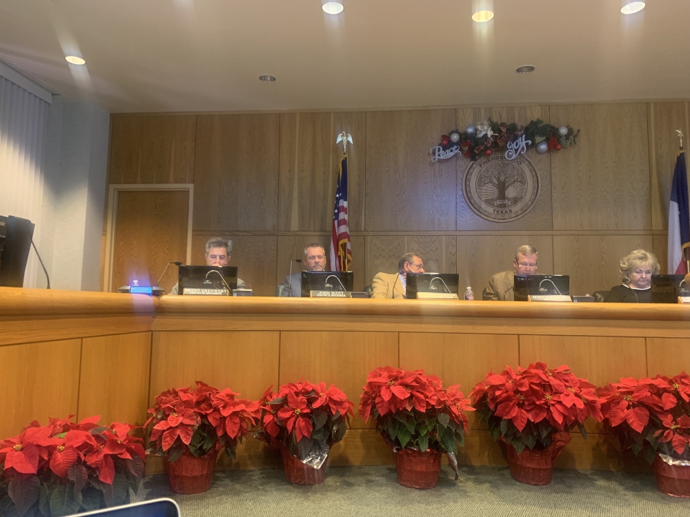 The second and final reading of the ordinance was passed unanimously at the Dec. 6 Friendswood City Council meeting. (Sierra Rozen/Community Impact Newspaper)