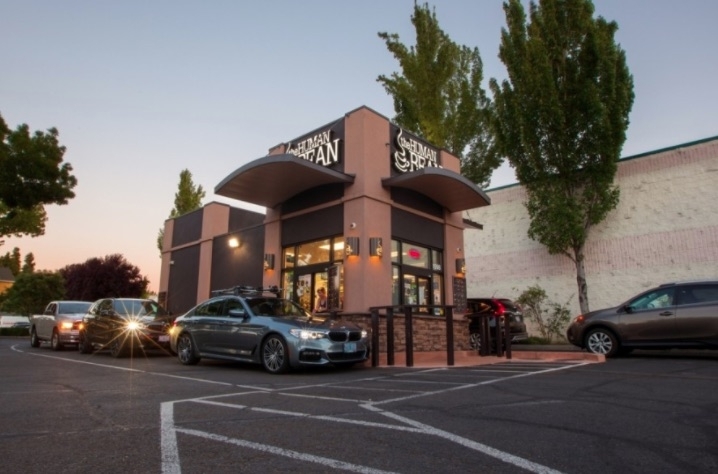 The Oregon-based drive-thru espresso coffee bar specializes in lattes, cold brews, flavored teas, breakfast sandwiches and pastries, among other offerings. (Courtesy The Human Bean)