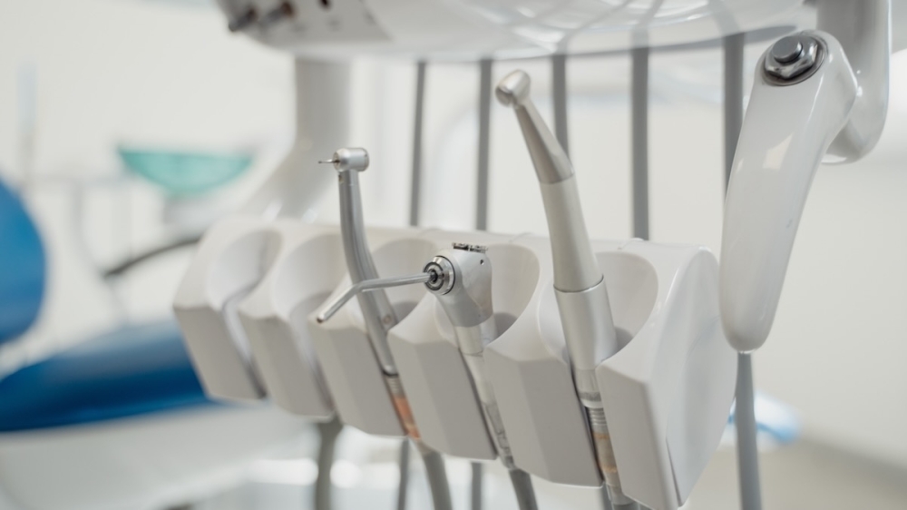 FLOSS Dental began operations late November on Pearland Parkway. (Courtesy Pexels)