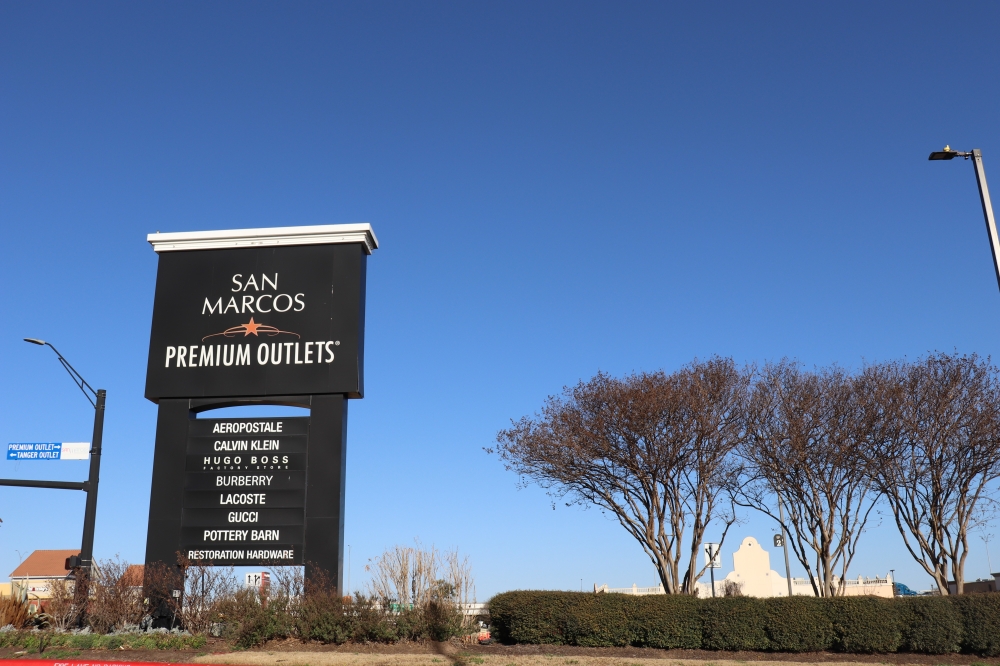 Last Chance Store opens at San Marcos Premium Outlets | Community Impact
