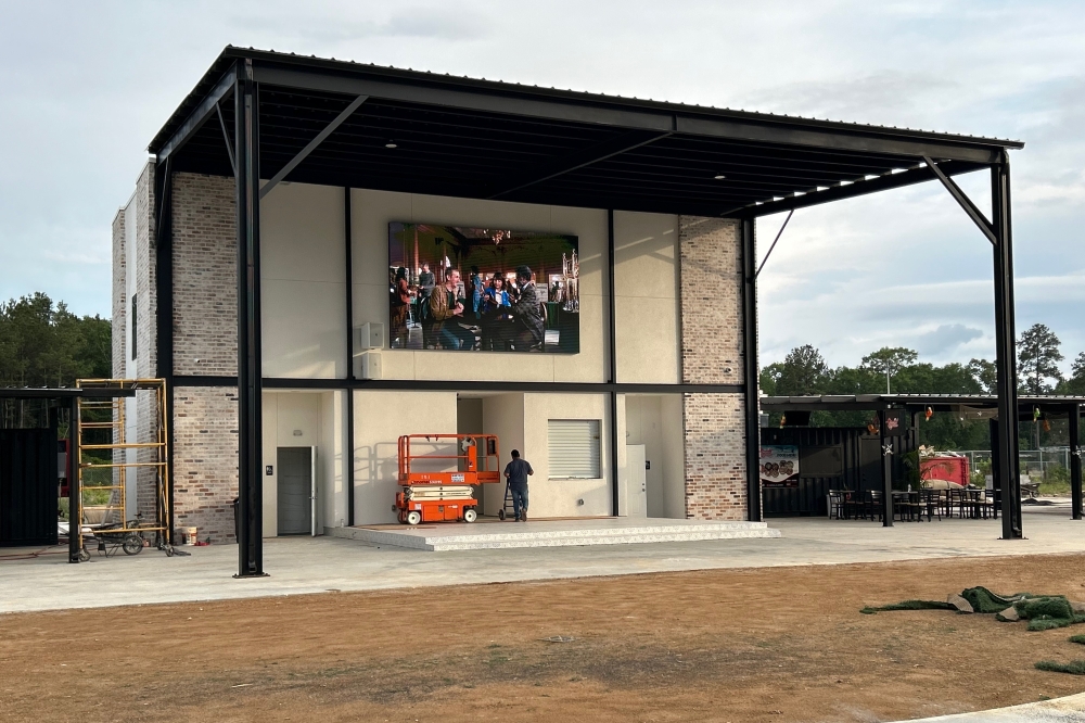 The Food Zone Grand Texas Opens With 17 Shipping Container Restaurants 