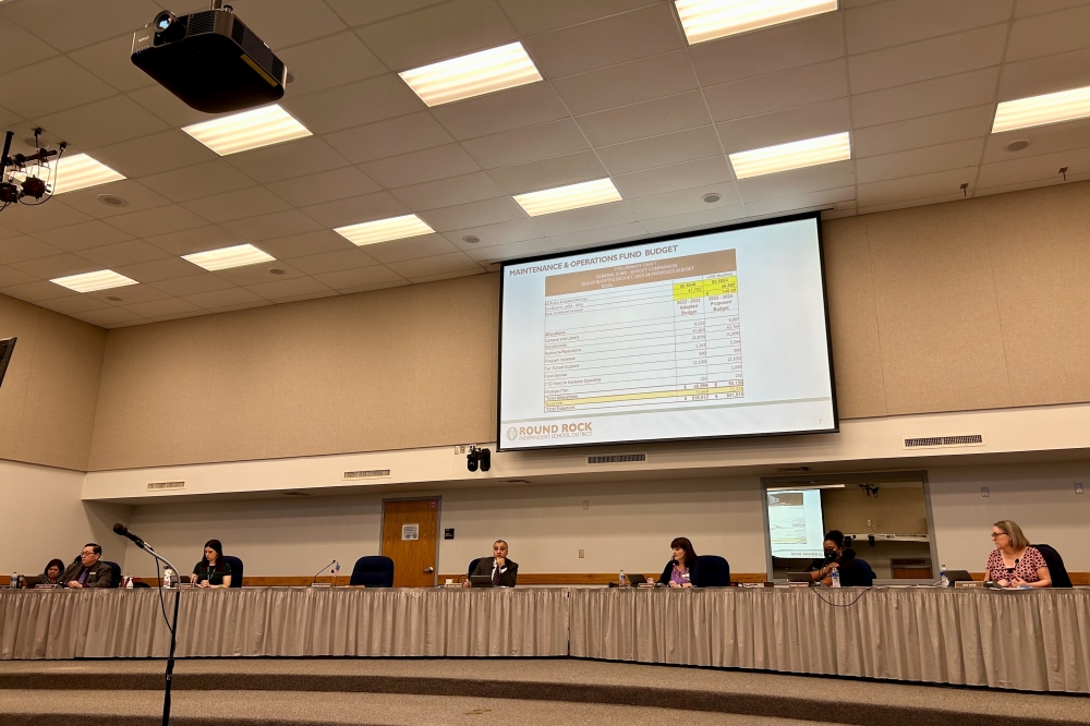 Round Rock ISD officials move forward with plans for compensation ...