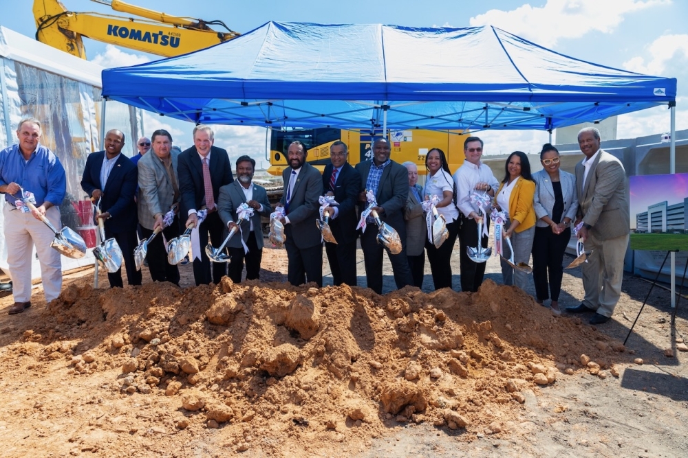 Officials from Missouri City, METRO and NewQuest Properties celebrated the $5 million in federal funding that was secured by Rep. Al Green, D-Houston, for the new Missouri City Park & Ride transit facility during a groundbreaking ceremony on Aug.3. (Courtesy Metropolitan Transit Authority of Harris County)