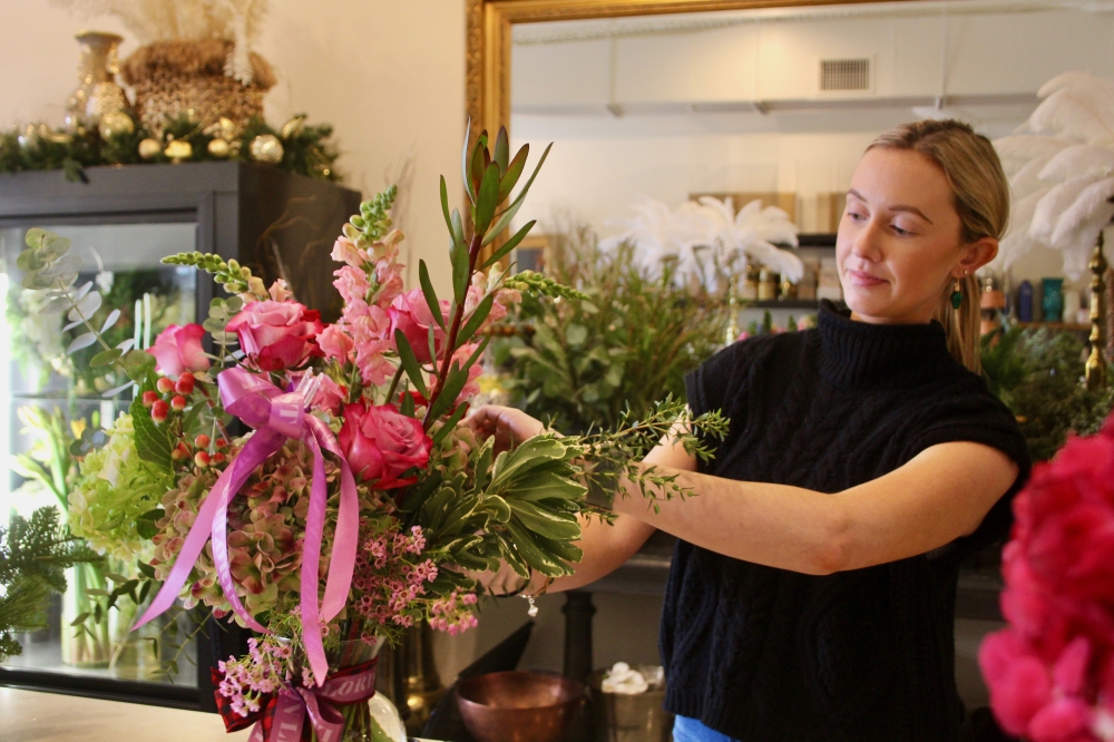 2 sisters' home floral business blossoms into successful shop in Lakeway