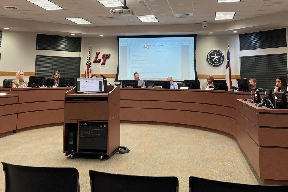 Lake Travis ISD to distribute $1 4M in one time payments to employees