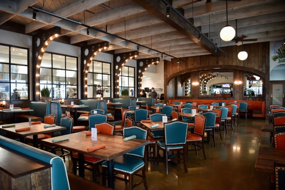 The Fulshear location has a warm ambience and an open kitchen concept. It opened in September 2020. (Coutesy Kimberly Park)