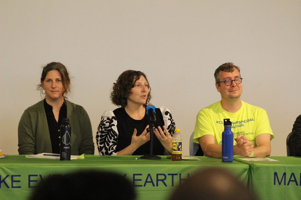 Jennifer Hadayia (center), executive director of nonprofit Air Alliance Houston, said air pollution affects 'every system in the body.' (Kelly Schafler/Community Impact)