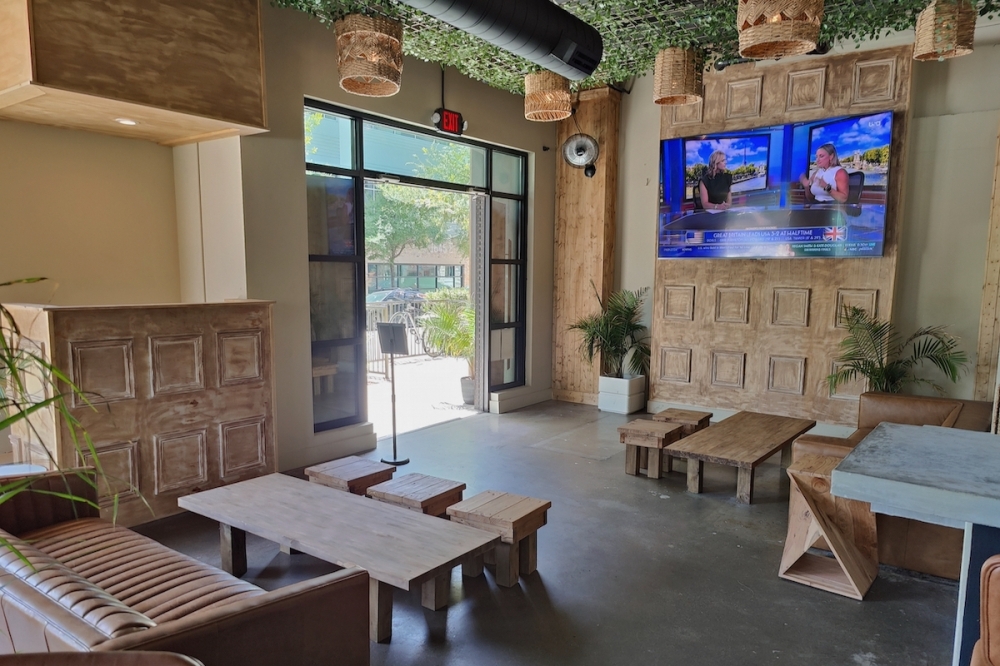 The bar and restaurant features several TVs for sports events. (Ben Thompson/Community Impact)