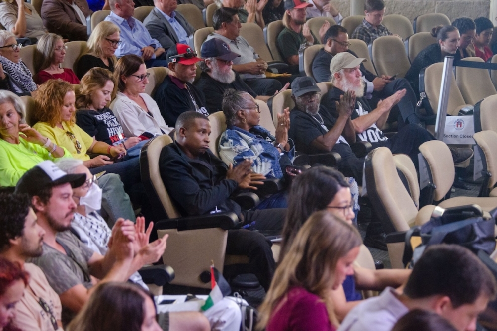 Hundreds of people turned out to testify for and against City Council's police contract vote Oct. 24. (Adrian Gandara/Community Impact)