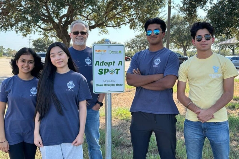 An affiliate of Keep Texas Beautiful, this environmental nonprofit brings residents together to sustain a vibrant community through its educational programs, beautification projects and recycling activities. (Courtesy Missouri City Green)