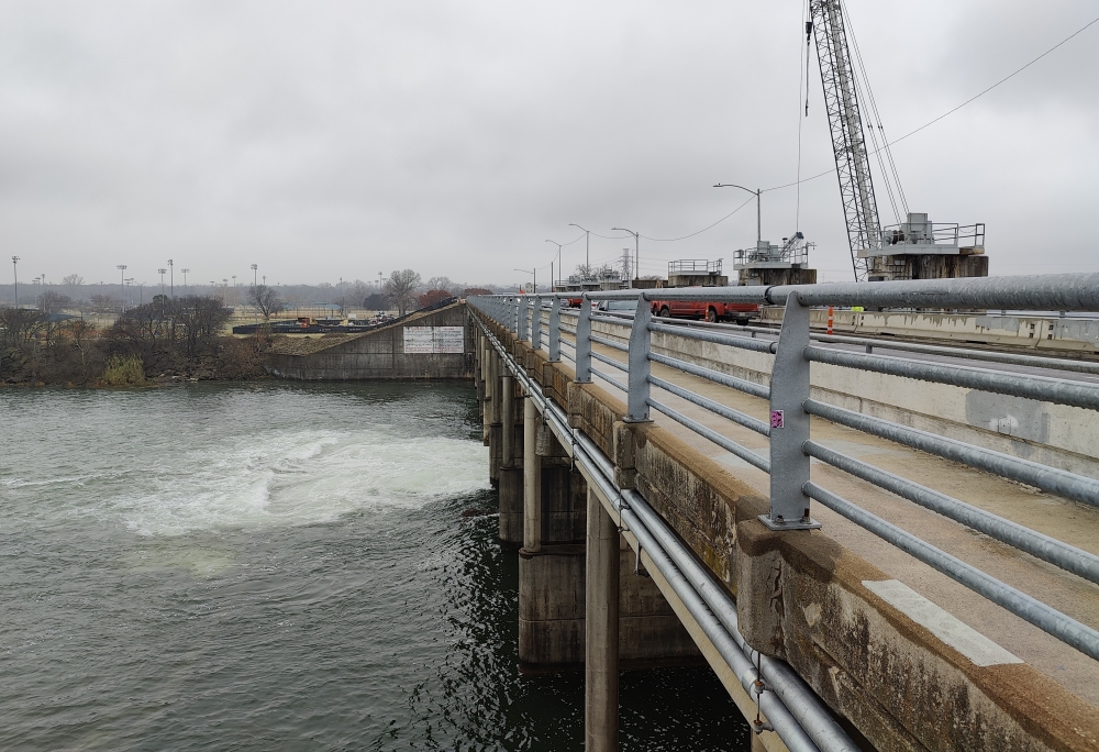 A rise in water levels in Bastrop along the Colorado River is expected following a gate failure at Longhorn Dam on the afternoon of Jan. 28.  (Ben Thompson/Community Impact)