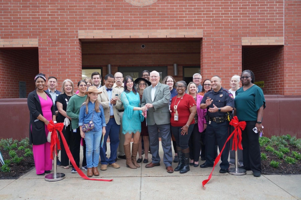 Harris County Precinct 3 celebrated the library's reopening with a ribbon-cutting on Feb. 12. (Courtesy Harris County Precinct 3)