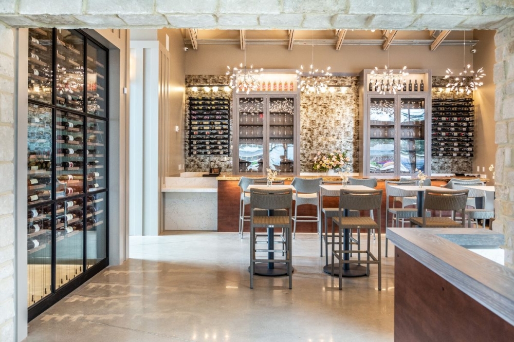 Mutiny Wine Room offers wine tastings and a food menu. (Courtesy Jenn Duncan)