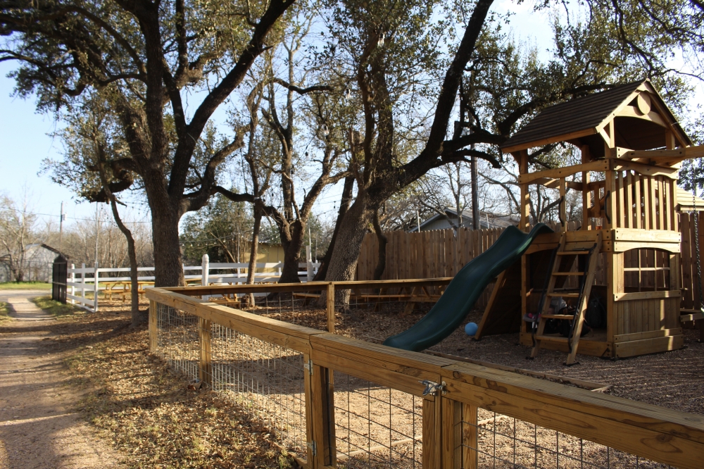 Mercer St. Taproom is family friendly and includes a playground and beverages and snacks for children. (Elisabeth Jimenez/Community Impact)