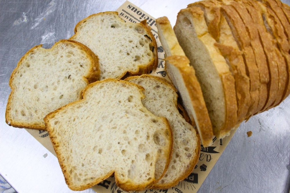 Temptation's Bite sells whole loaves of sourdough and rye bread made will all natural ingredients, and even offers vegan and keto options. (Asia Armour/Community Impact)