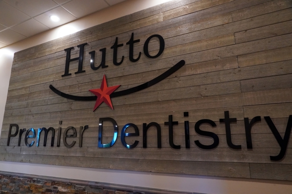 Hutto Premier dentistry sign