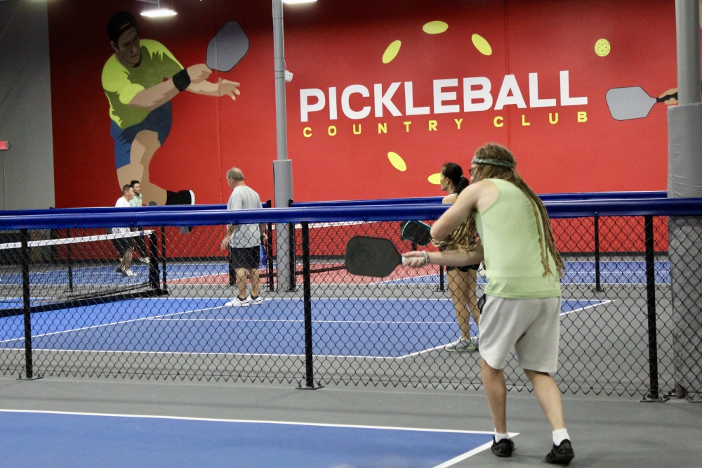 On March 18 The Houston Hammers held pickleball clinics to teach Camp Hope veterans the basics of pickleball. (Jovanna Aguilar/Community Impact)