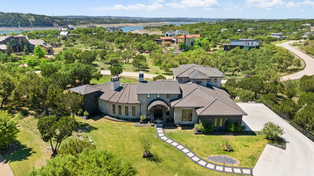 Luxury homes for sale in Austin