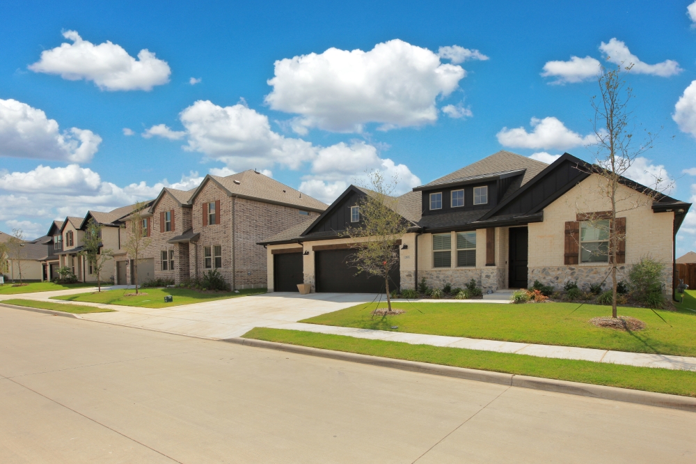 Elevon offers new homes near Dallas