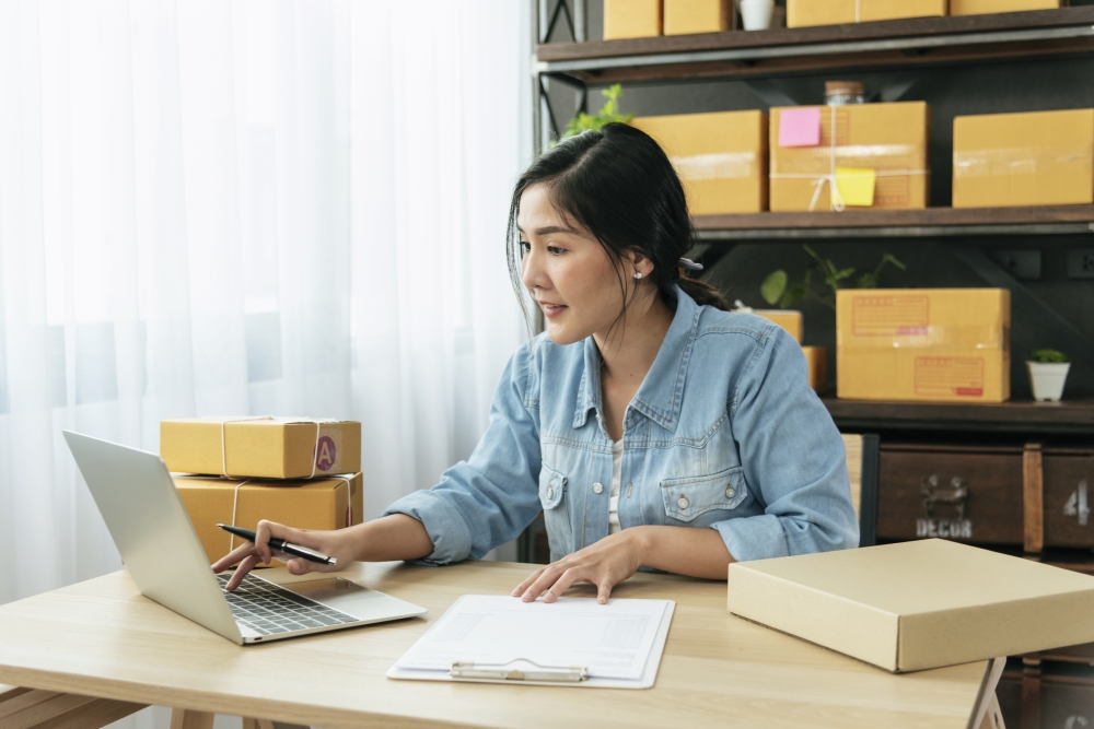 Banker helping a small business get an SBA loan in Austin