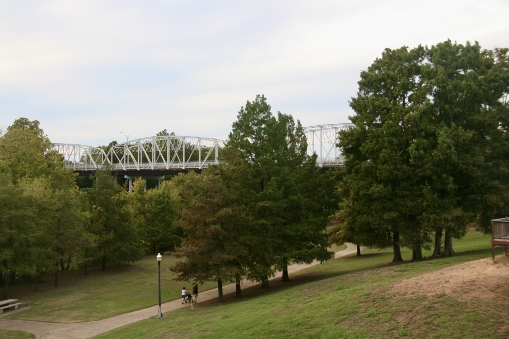 The downtown bridge sits above Fisherman's Park. (Community Impact staff)