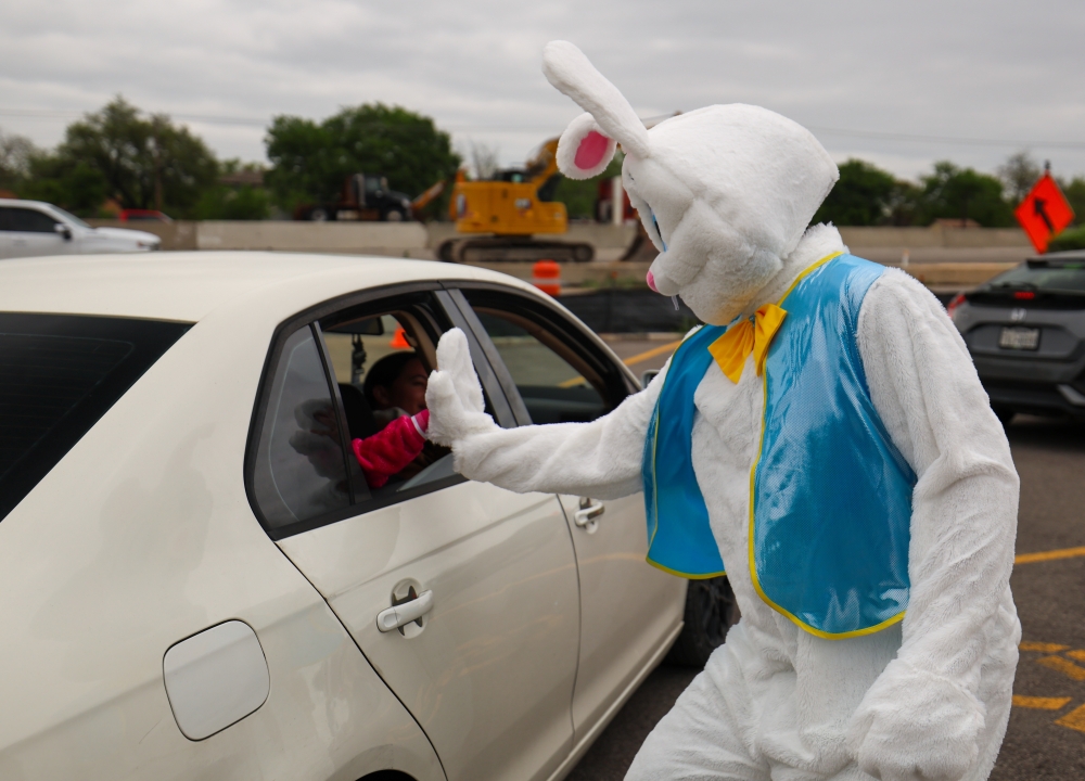 Austin lawyer does community drive
