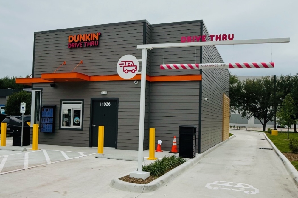 Designed with Dunkin’s new “next generation” drive-thru only layout, the Sugar Land location features a walk-up ordering window, modern design and an espresso machine to offer hand-crafted drinks. (Courtesy Dunkin')