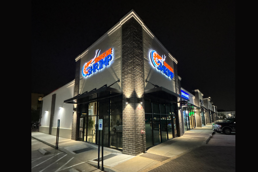 Shoreline Shrimp opens new restaurant in Houston, serving Pan-Asian cuisine.