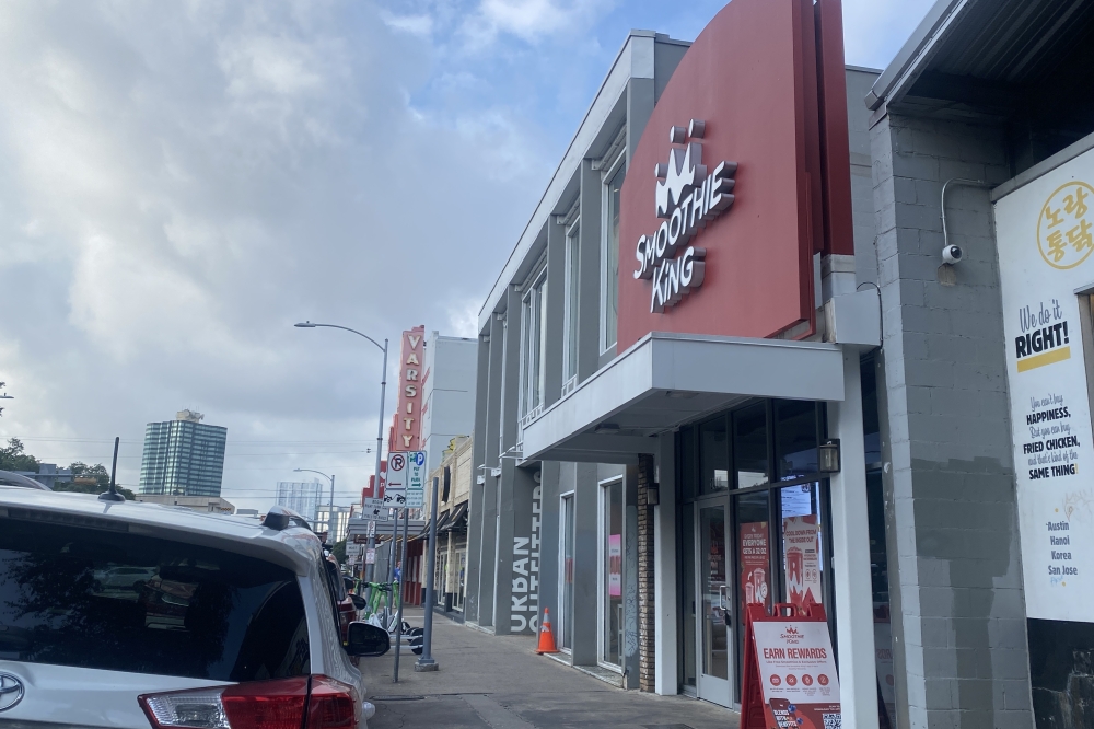 A Smoothie King opened on The Drag near The University of Texas at Austin in mid-May. (Katlynn Fox/ Community Impact)