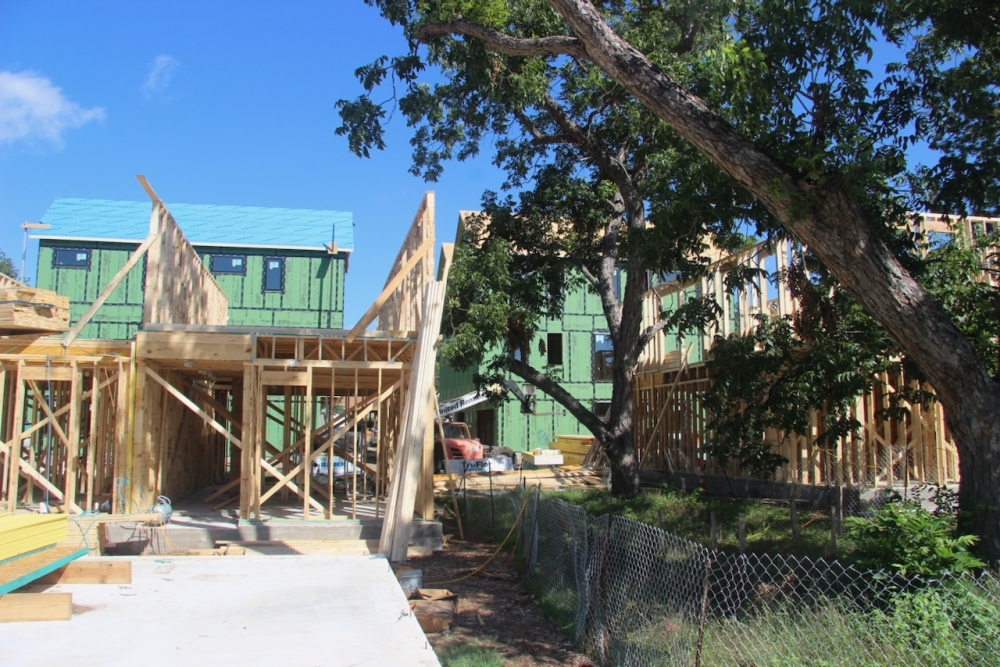 The Mira development includes 12 townhomes in East Austin. (Ben Thompson/Community Impact)