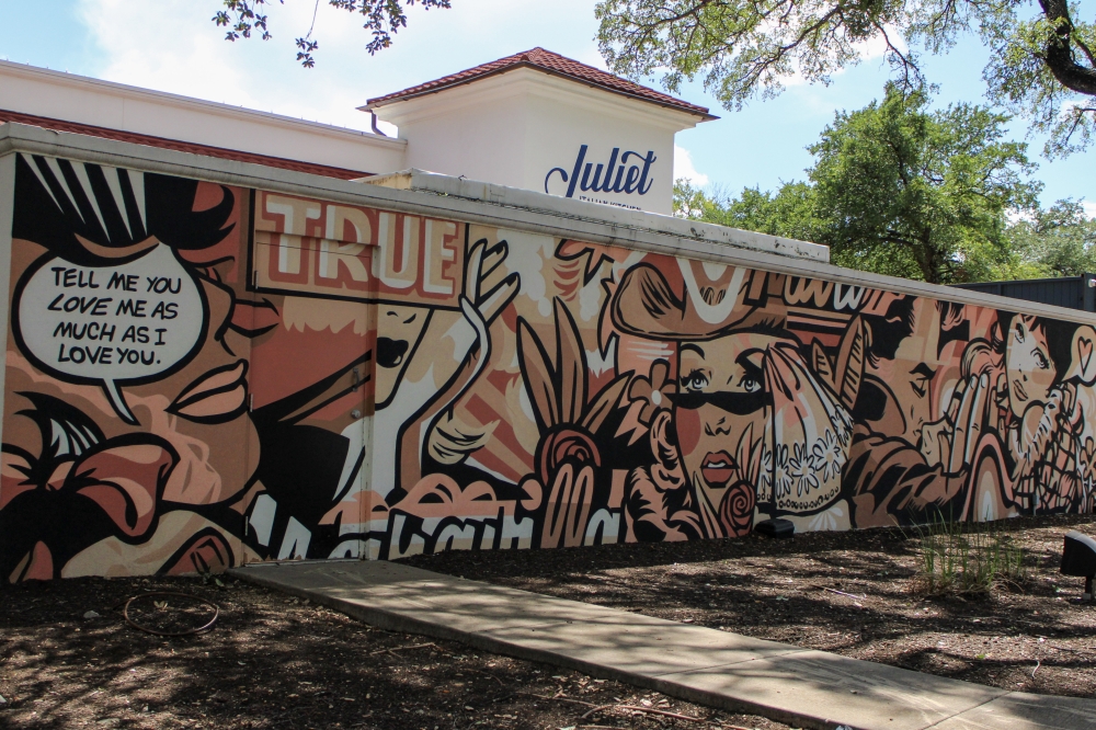 The Arboretum features four murals including its latest addition behind Juliet Italian Kitchen. (Dacia Garcia/Community Impact)