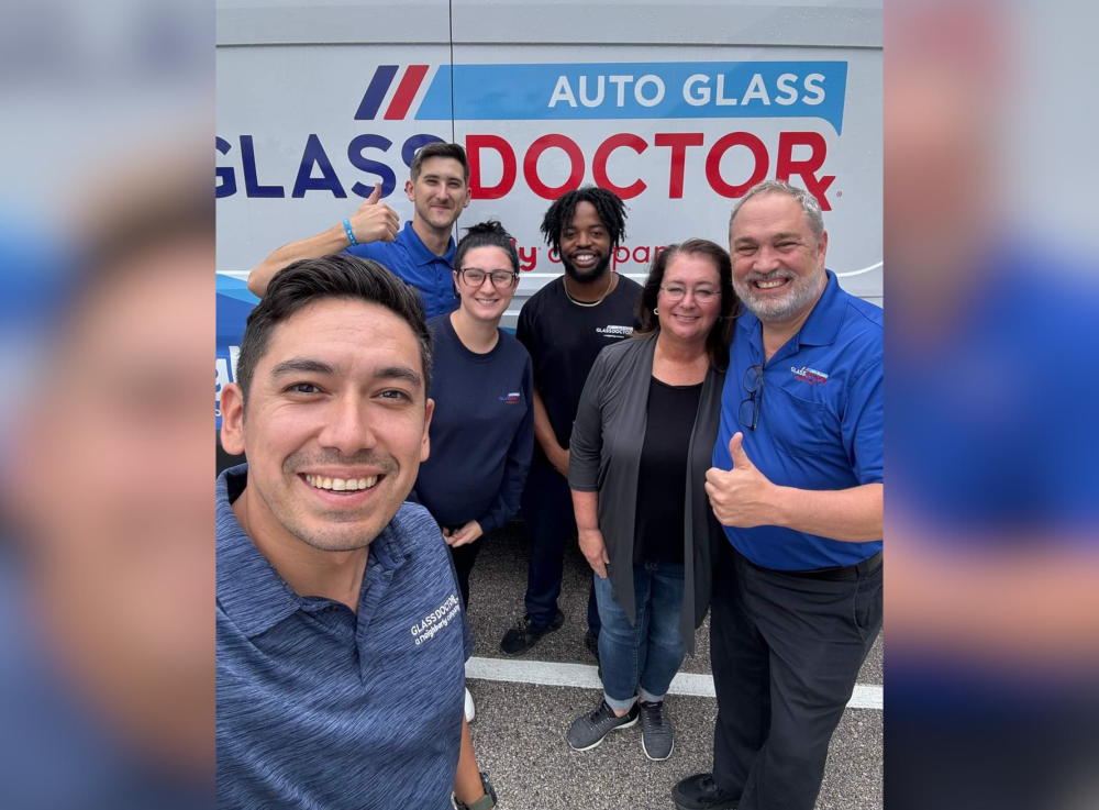 Family-owned Glass Doctor Auto team in Cedar Park, Texas