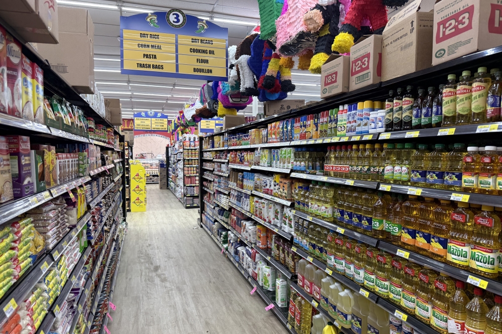 The first Poco Loco Supermercado grocery store opened in Georgetown on May 7. (Anna Maness/Community Impact)
