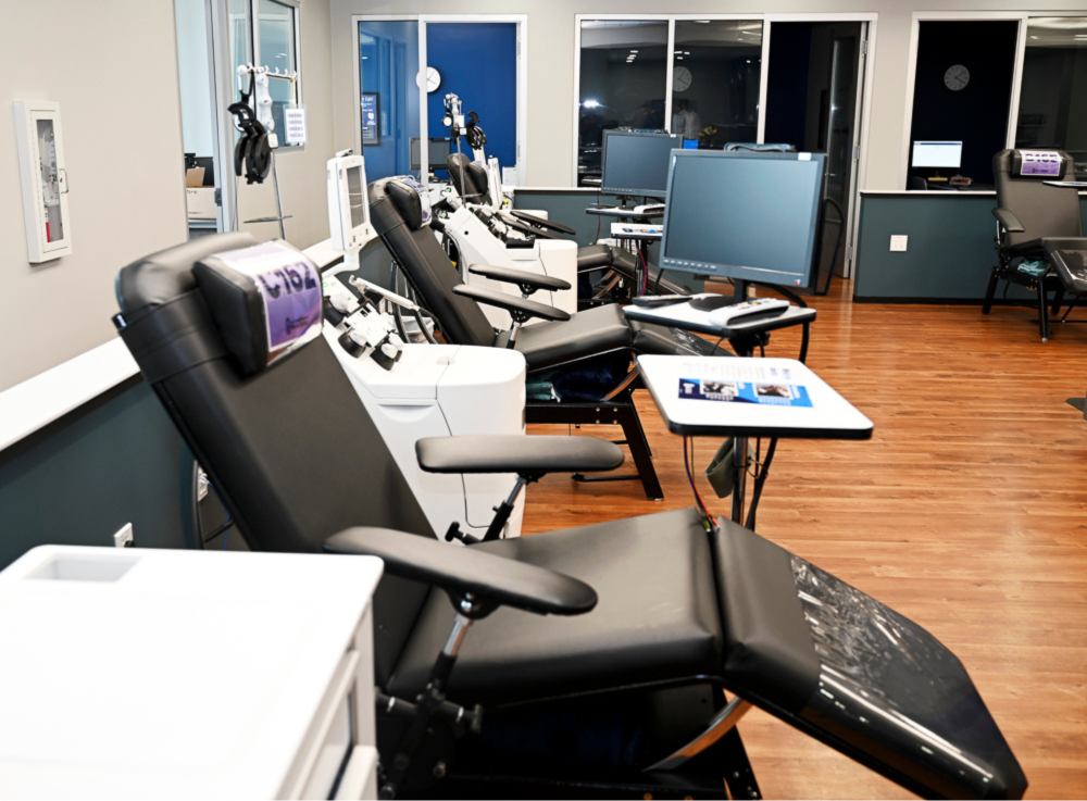Where to donate blood in Fulshear chair