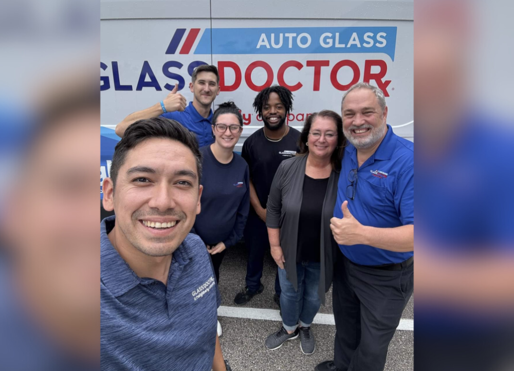 Windshield repair team photo