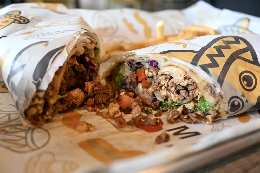 Priced at $21, the America Mix includes spiced chicken breast and finely chopped skirt steak. (Roo Moody/Community Impact)