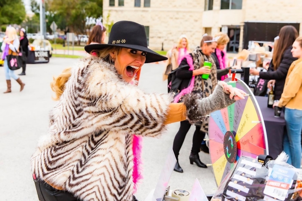 Shop, dine and enjoy downtown Boerne and the Hill Country Mile at Diva Night. (Courtesy Greater Boerne Chamber of Commerce)