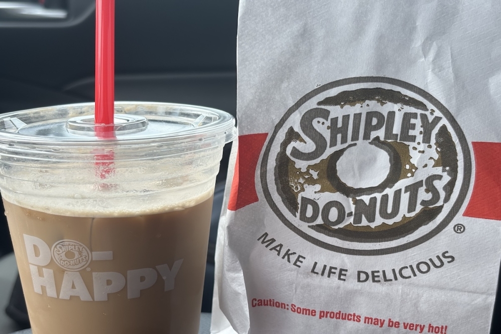 Shipley Do-nuts customers can enjoy classic donut shop items, from iced coffee to glazed pastries. (Andrew Creelman/Community impact)