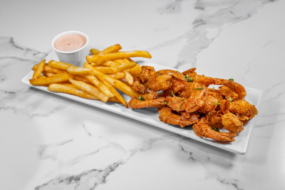 Fried shrimp basket are among the seafood favorites offered at A&M Fry Shack. (Courtesy Kilani Food Court)