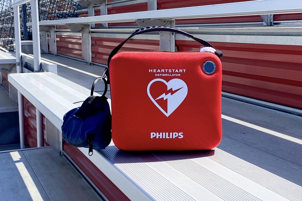 Bellaire police officers and public workers may begin to carry AEDs in their vehicles after the city received a grant to purchase 29 new new devices. (Courtesy Adobe Stock)
