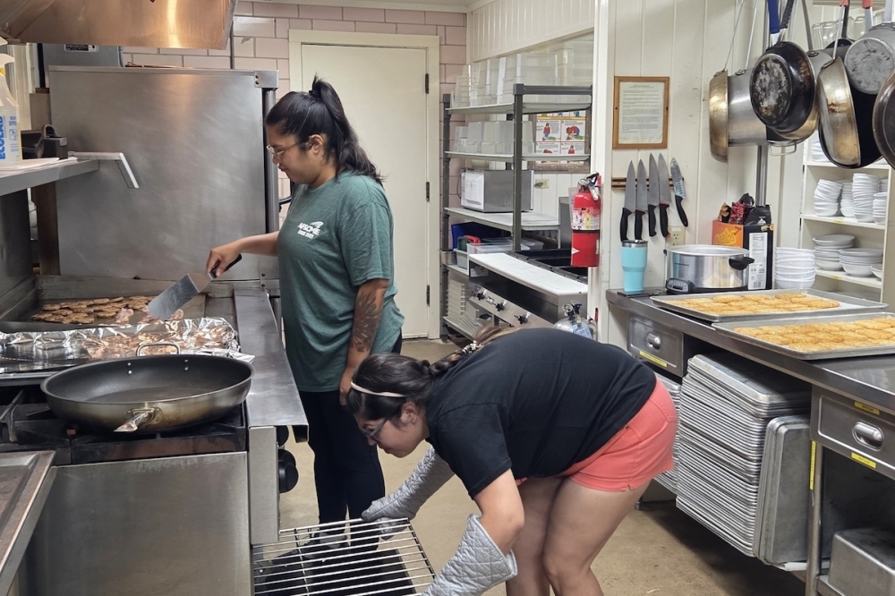 Volunteers at Big Brothers Big Sisters of South Texas of Comal and Guadalupe Counties help to mentor younger children and do various activities together. (Courtesy Big Brothers Big Sisters of South Texas of Comal and Guadalupe Counties)